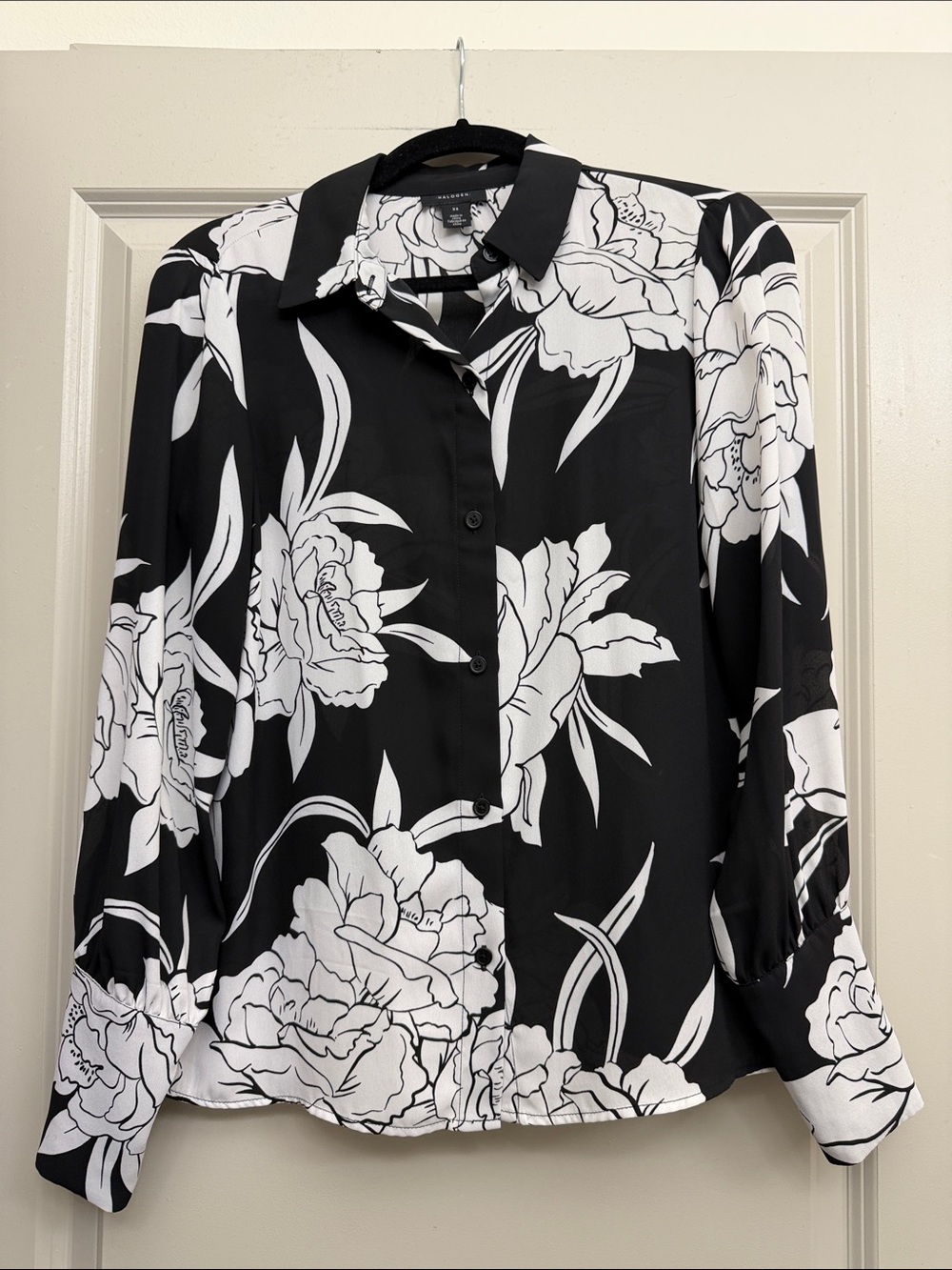 Halogen Black and White Floral Button-Down Shirt